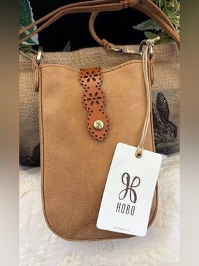 Hobo Tabby Phone Crossbody